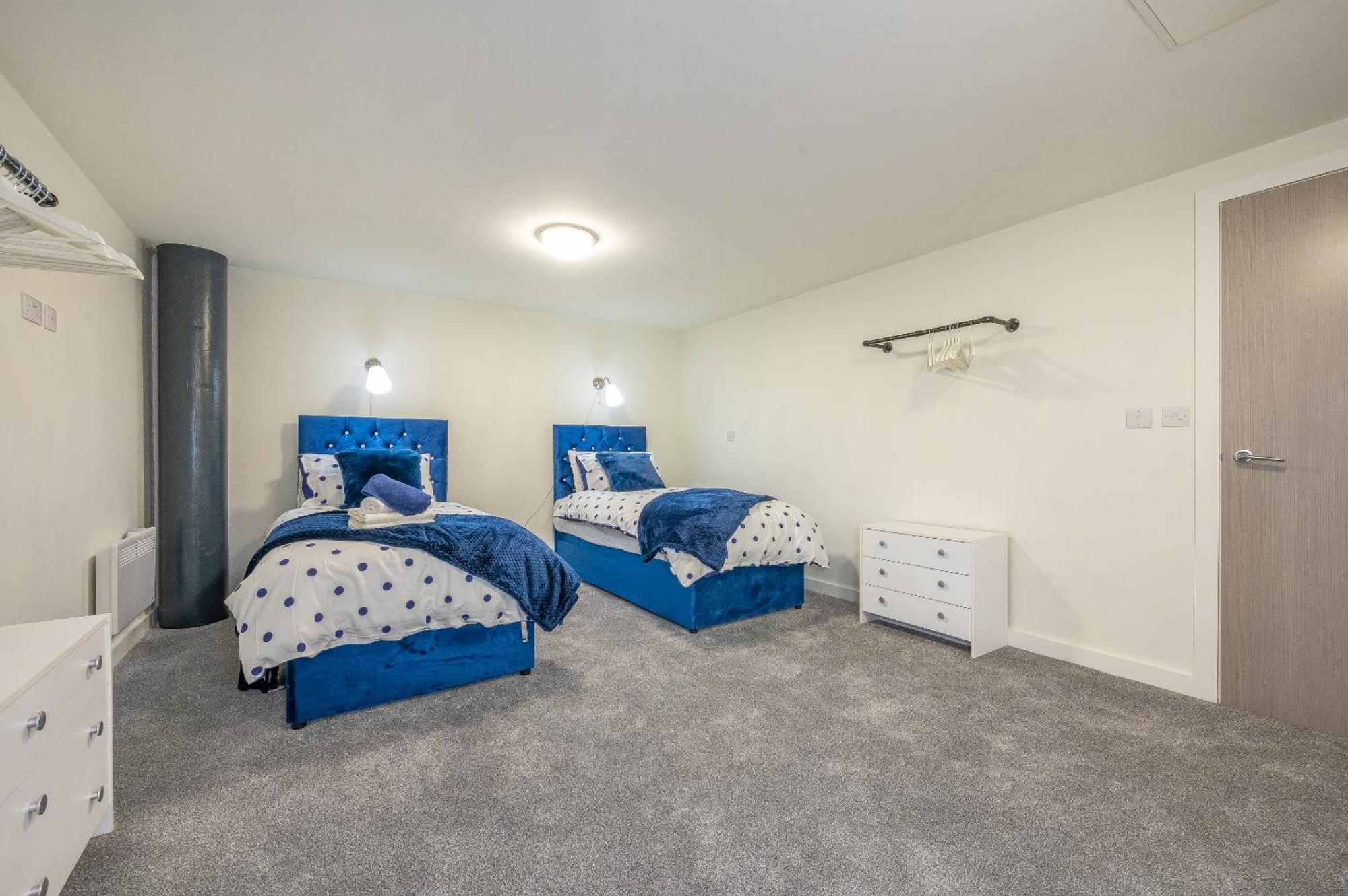 Апартаменты Basement Bliss Hideaway Брадфорд Экстерьер фото